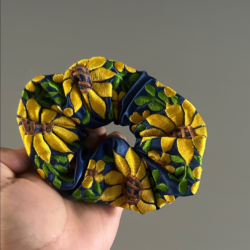 Floral Patterned Hair Scrunchie